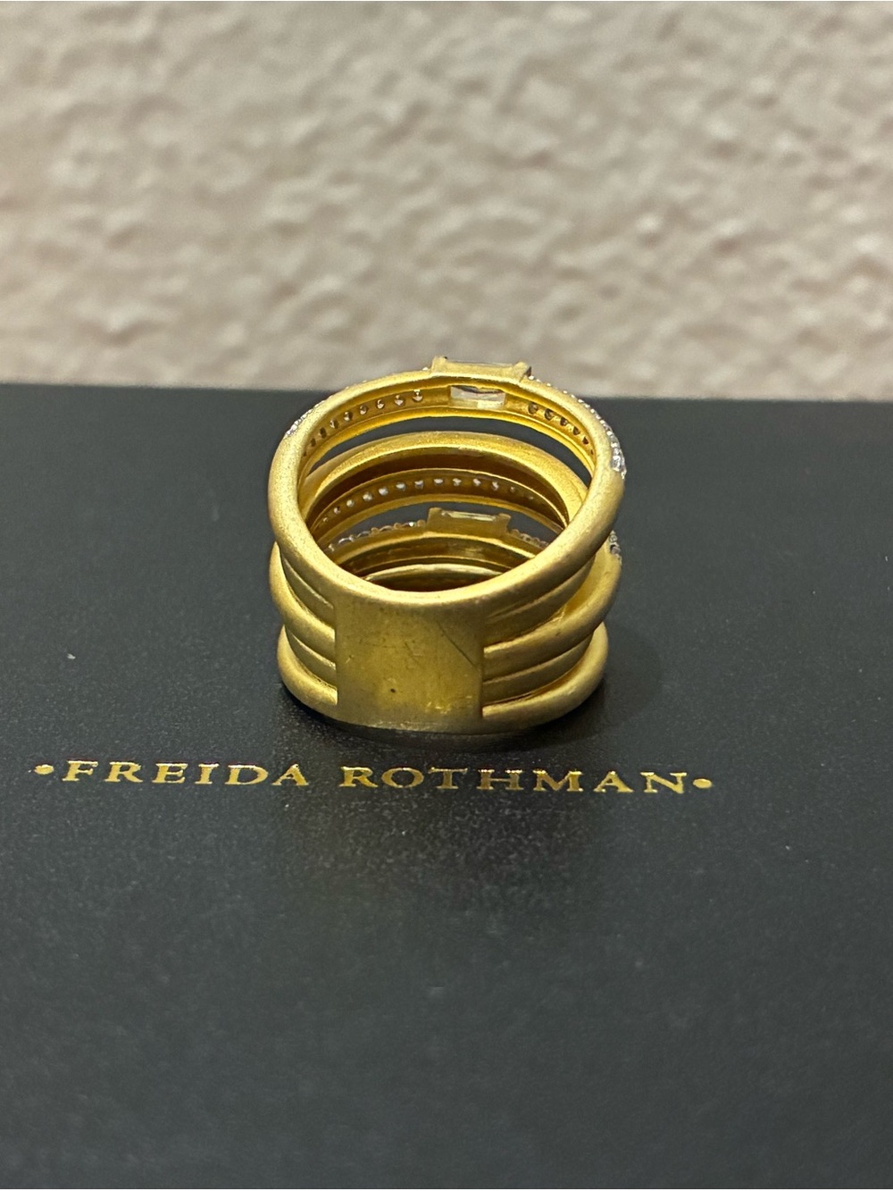 Freida Rothman gold statement ring Sz 5
925 Sterling Silver - Picture 9 of 9